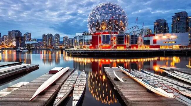 加拿大留学有哪些优势？如何在国内获得加拿大高中学籍？