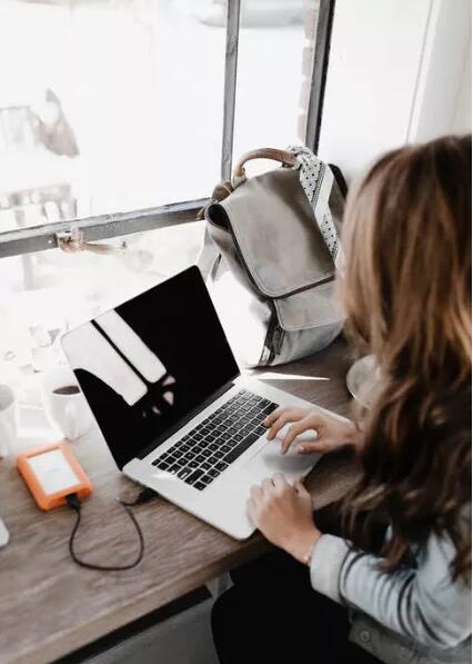 美国留学：美国留学学费下降啦！部分院校学费还打折！