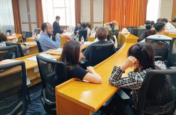 广州环球教育OSSD开学典礼回顾！“犇”向新学期，让名校梦变成现实