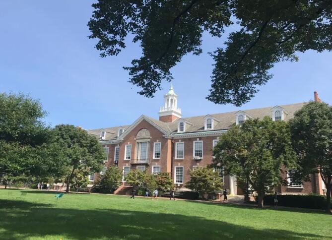 美本RD放榜！录取率跌入冰点，藤校放榜日推迟，广东多所国际学校却成绩亮眼！