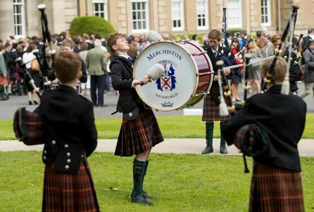 曼彻斯通松山湖学院