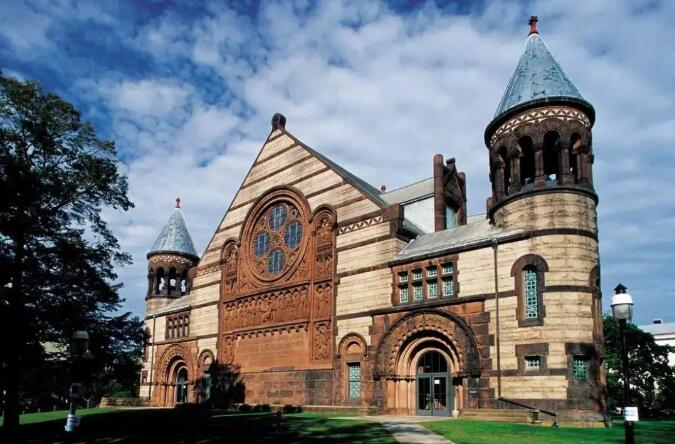 八大藤校终于放榜啦！录取率纷纷创历史新低！