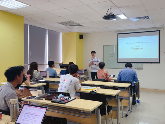 朴新国际教育事业群华南总校2021年度教师晋级答辩会圆满成功