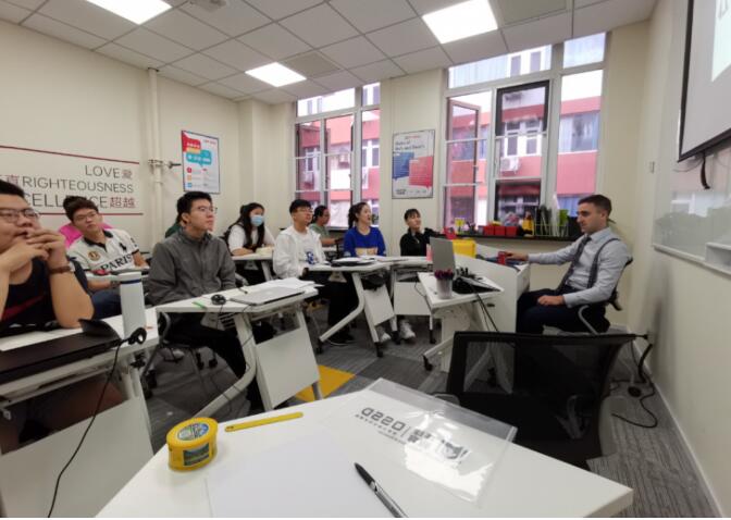 朴新OSSD国际课程总校长携手中外教育专家解读国际课程优势对比!