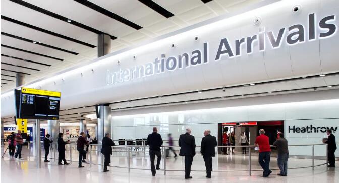 英国留学须知：75%的成年人接种了疫苗，KCL等学校更新开学政策