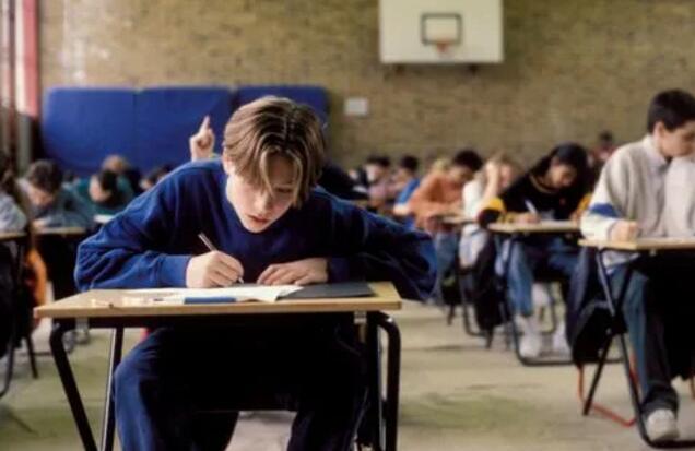 A-level也有学科鄙视链？2021年垫底的竟然是这10个学科！