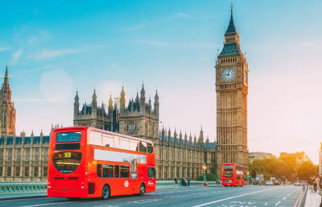 英国留学近况：7月中英直飞再次取消，部分学生呼吁双轨授课，psw再次推迟最晚入境时间