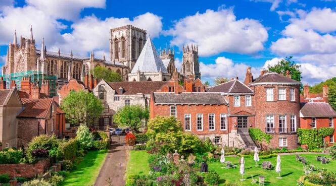 QS前100-200学校里面，被点名最少但质量不错的两个大学