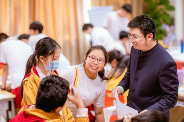 广州新侨学校3月26日开放日邀请函！招收小学到国际高中适龄学生！