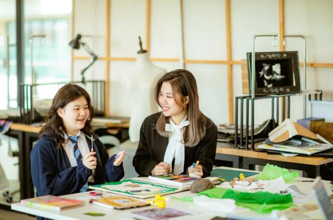 中考后艺术国际学校 | 荔湾爱莎学校视觉艺术高中课程火热招生中！