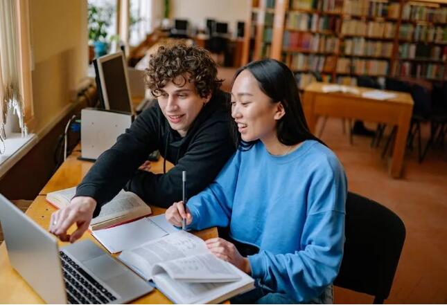 加拿大留学：为什么说这三所学校是加拿大的殿堂级学校？