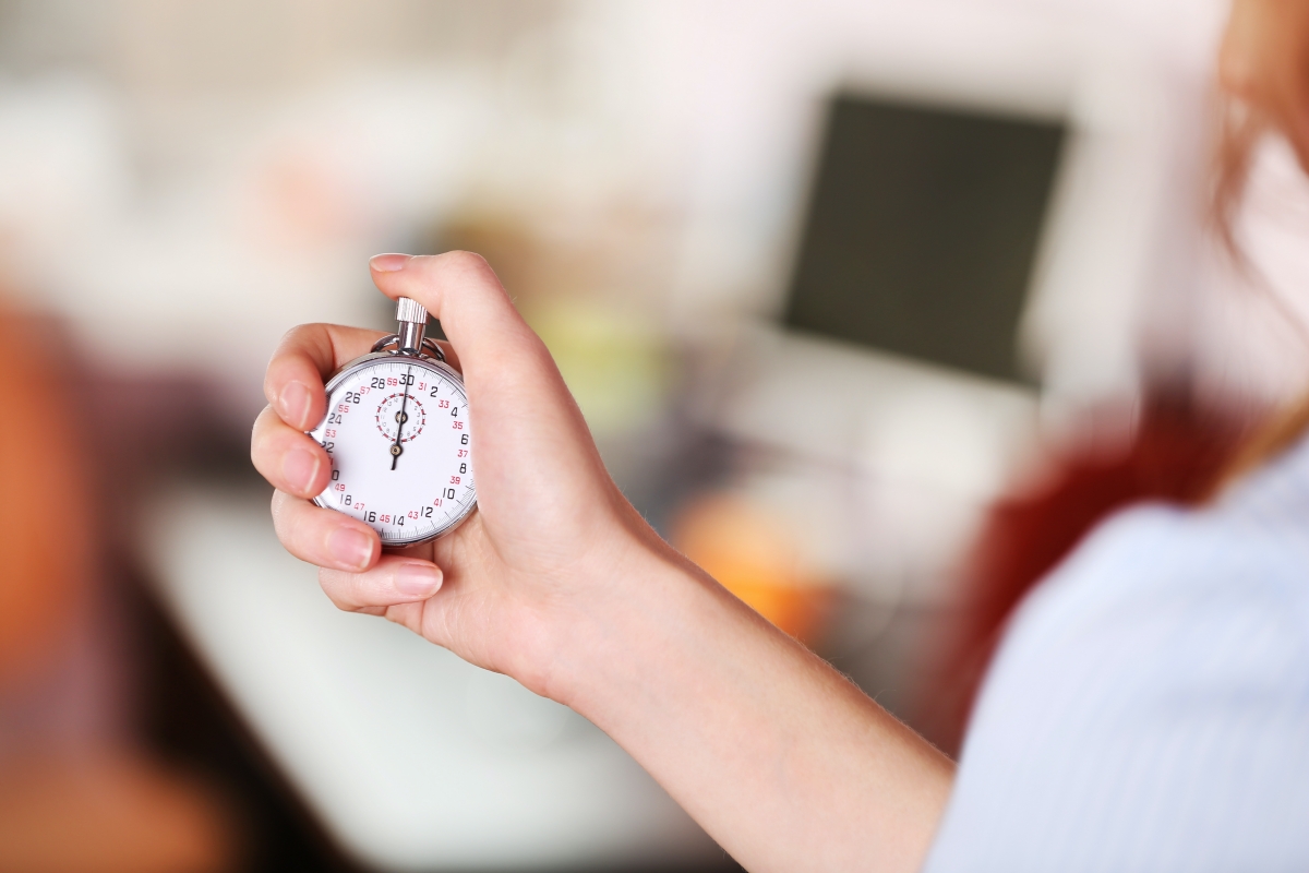 海外深造经济学：一份留学费用咨询全景规划与雅思备考战略指南