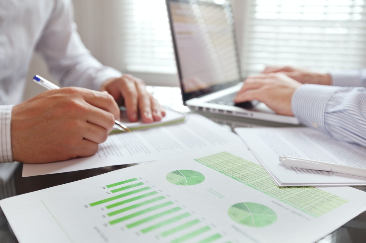 留学费用咨询：雅思备考与海外求学费用全攻略