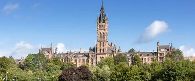 英国留学高薪专业会计金融院校！