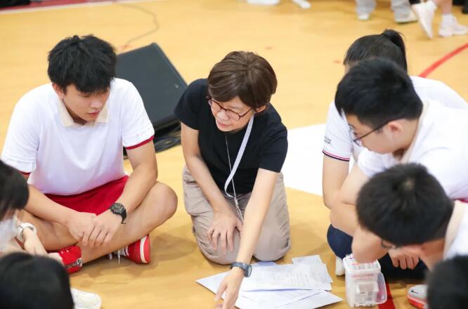 广州新侨学校开学营精彩瞬间掠影：校园寻宝、华中之夜、学堂共建..！